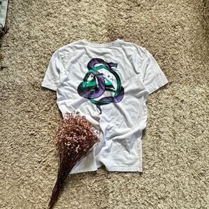 Crazy Quiksilver Snake White Short Sleeve Tee Big Logo Men’s Size M